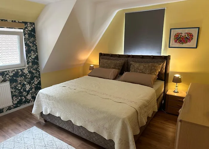 Grosse Und Helle 3 Zi Wohnung In Lossburg-Betzweiler, Schwarzwald